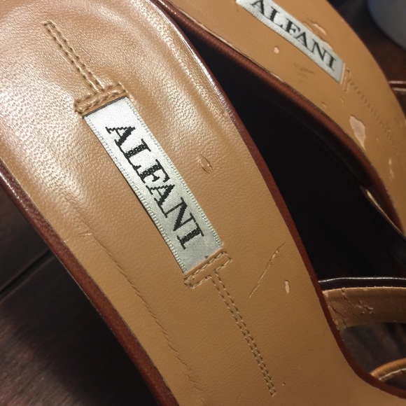 Alfani Multi Brown Colors Leather Wedges Size 9M - Picture 8 of 8